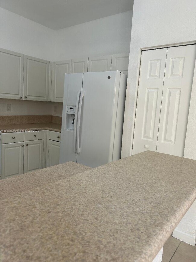 Building Photo - 12856 SW 132nd Terrace