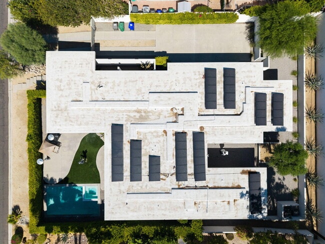 Building Photo - 72975 Willow St