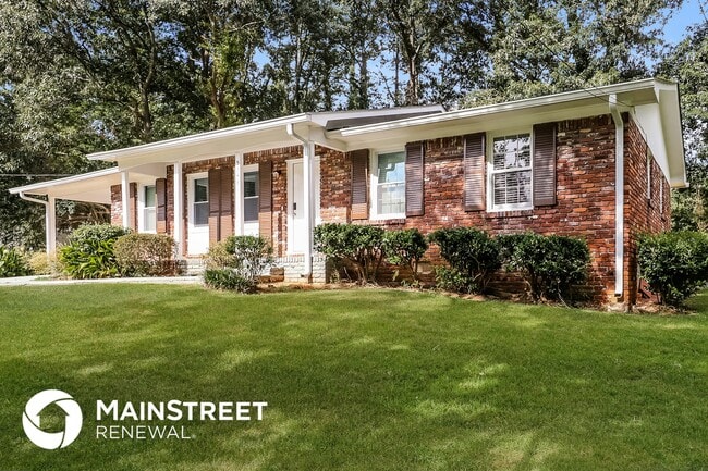 Building Photo - 5348 The Savoy