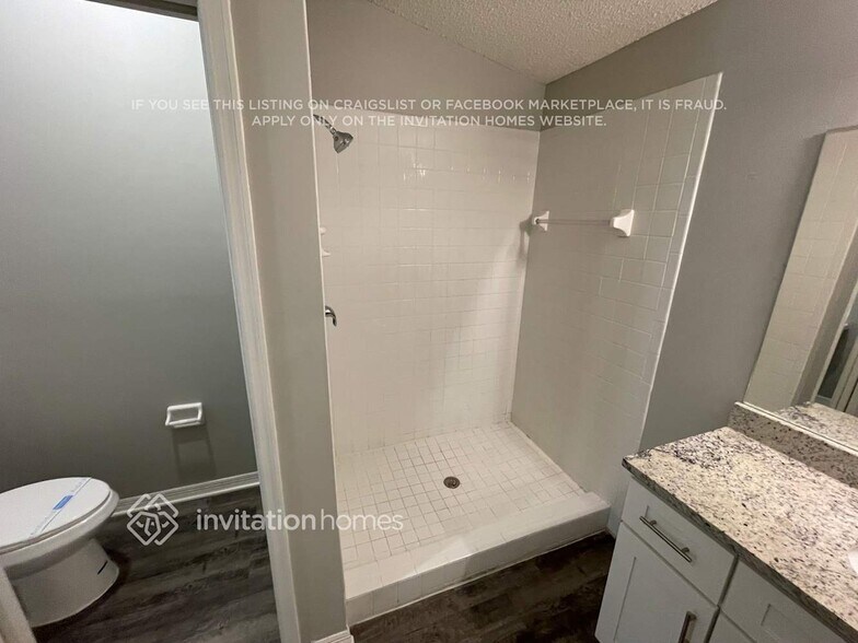 Building Photo - 4413 Longshore Dr