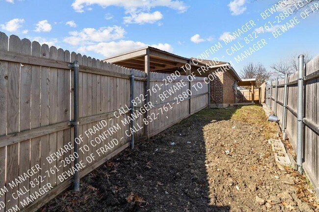 Building Photo - 3416 Aster Ln