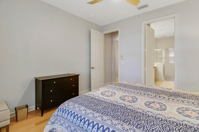 Building Photo - 231 Evergrene Pkwy