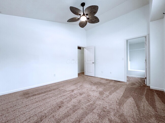 Building Photo - 7257 Reynolds Crossing Dr