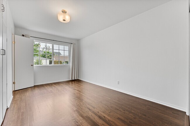 Building Photo - 4762 Imlay Ave
