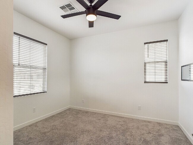 Building Photo - A luxe home in the heart of Chandler