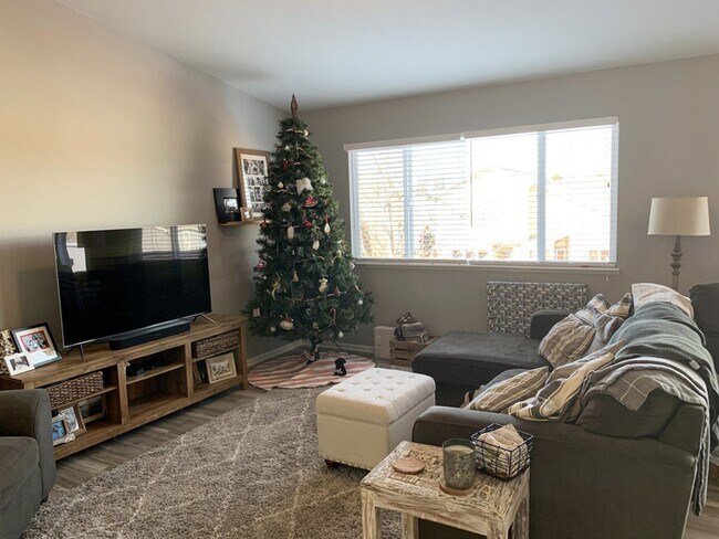 Building Photo - Evolve Real Estate: Complete Remodel with ...