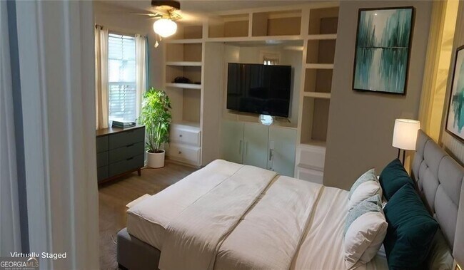 Building Photo - 407 Berkeley Woods Dr