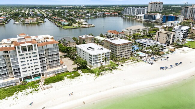 Building Photo - 9517 Gulf Shore Dr