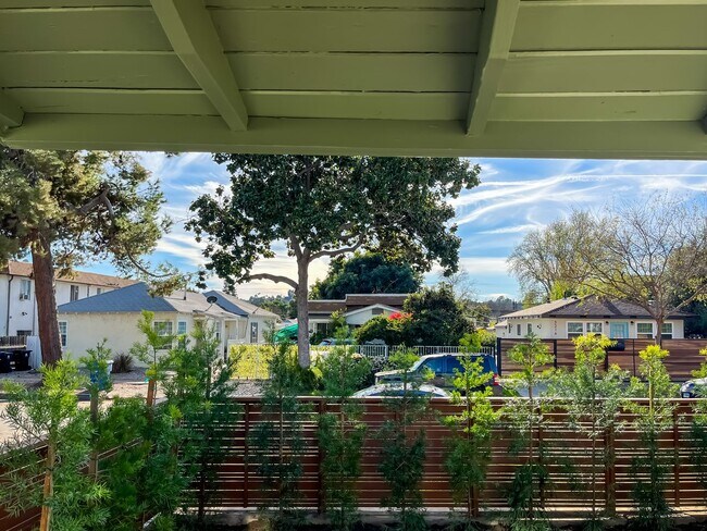 Building Photo - 3213 Atwater Ave