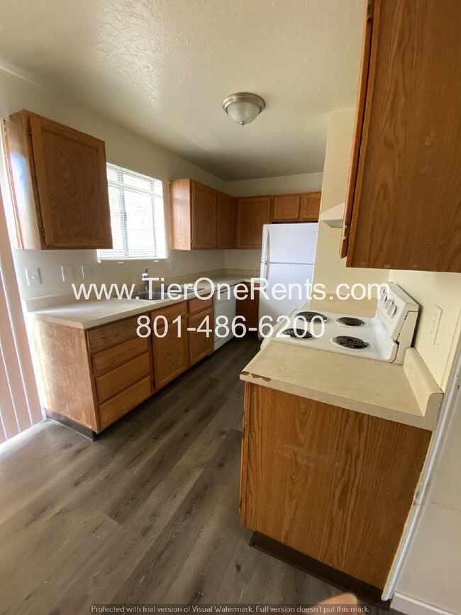 Building Photo - NO DEPOSIT option available for qualified renters!