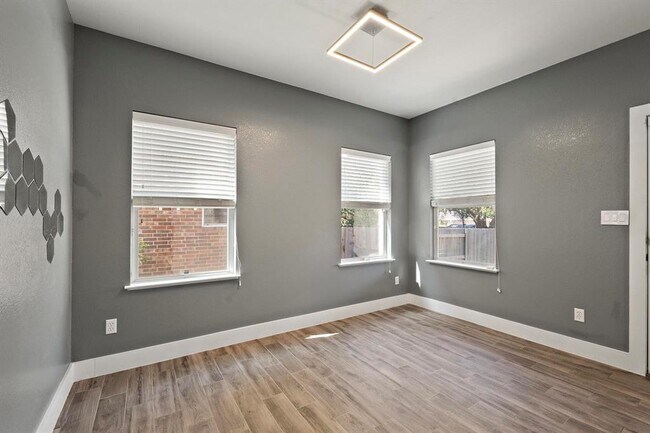 Building Photo - 11416 Flushwing Dr