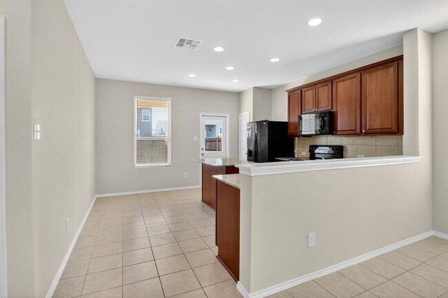 Building Photo - 137 Miracle Dr