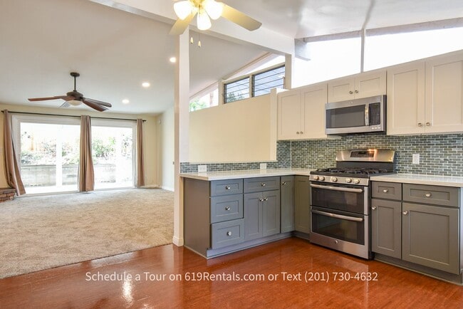 Building Photo - 4 Bedroom, 2 Bath Home with Garage