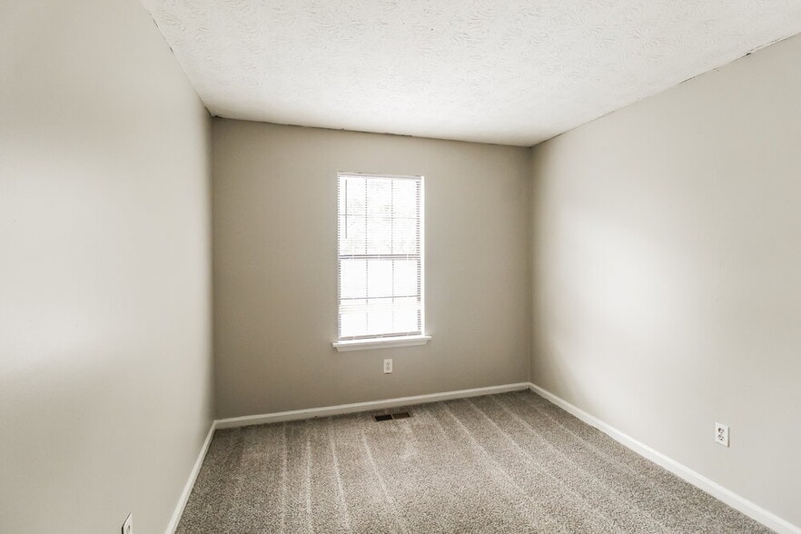 Building Photo - 5292 Kinsdale Ln
