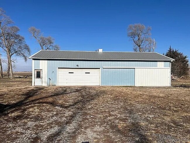 Building Photo - 3006 250 Ave
