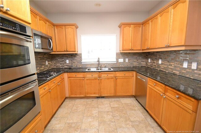 Building Photo - 313 Gooseberry Dr