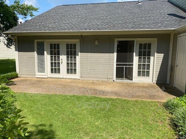 Building Photo - 3439 Wildewood Dr