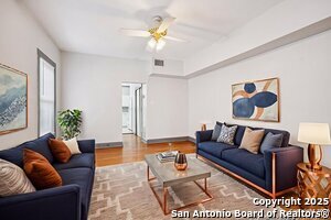 Building Photo - 531 W Gramercy Pl