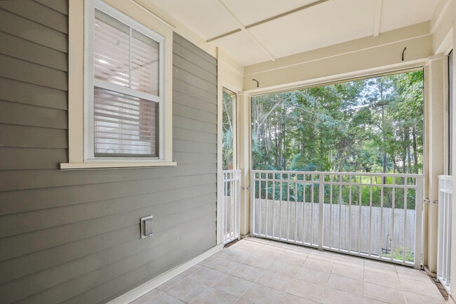 Building Photo - 1201 Dingle Rd