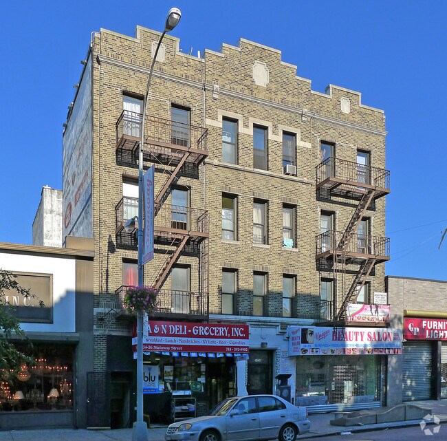 Building Photo - 3426 Steinway St