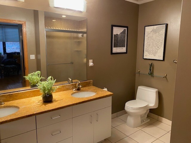 Hall Bathroom - 2077 E 4th St