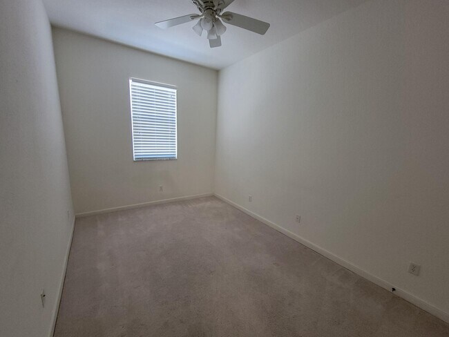 Building Photo - 685 Pacific Grove Dr