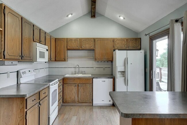 Building Photo - Beautiful Home for Rent in Omaha