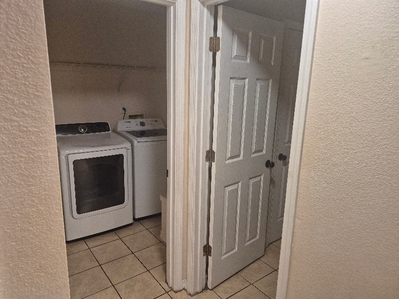 Building Photo - 1108 Sweetbriar St