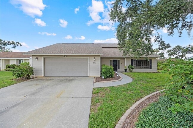 Primary Photo - 8006 Oak Dr