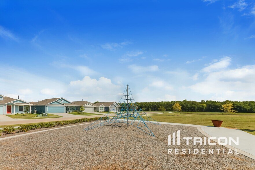 Building Photo - 807 Ponderosa Ln