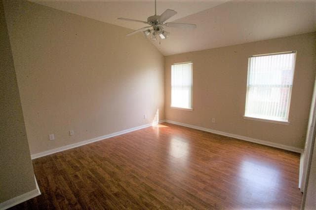 Building Photo - 2725 Sunlight Dr