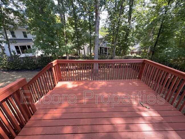 Building Photo - 203 Wood Hollow Dr