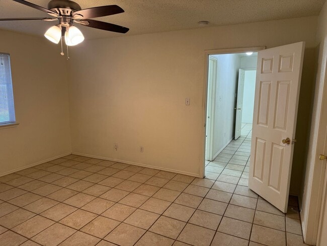Building Photo - Cute Single Story 3 Bedroom in Keller ISD
