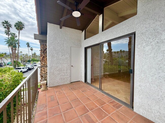 Building Photo - AVAILABLE NOW!! 3 Bedroom 2 Bathroom Condo in Palm Springs! MOVE IN SPECIAL! 50% OFF ONE MONTHS RENT