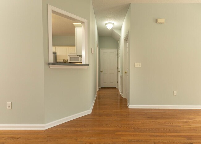 Building Photo - Available Now in Chadwick Shores