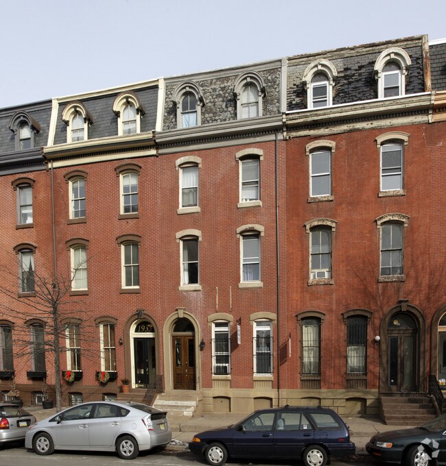 Primary Photo - 1933 Spring Garden