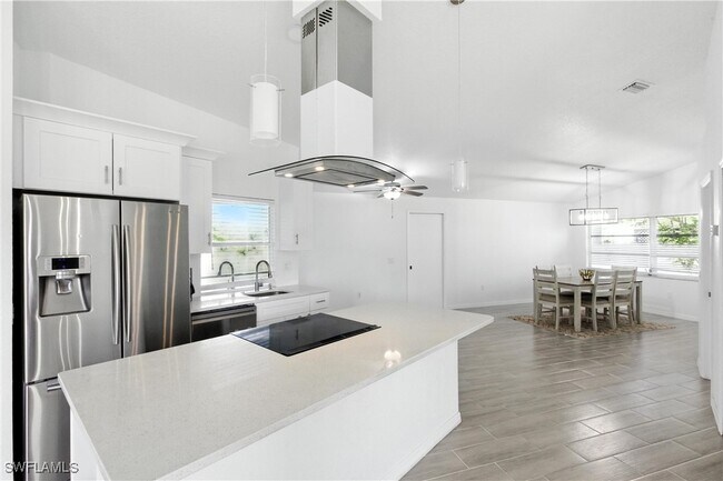 Building Photo - 830 Columbia St