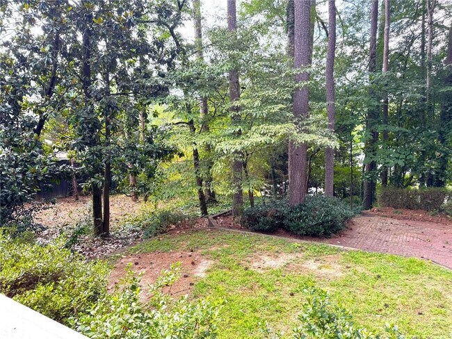 Building Photo - 5338 Roberts Dr