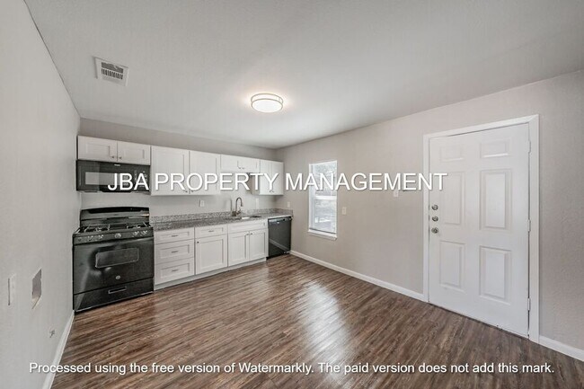 Building Photo - 5433 Houghton Ave