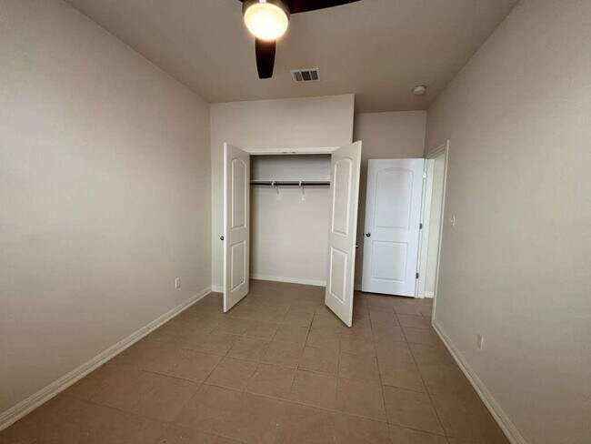 Building Photo - 2925 Scout Pony Dr