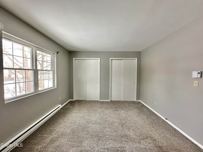 Building Photo - 31 Suncrest Dr