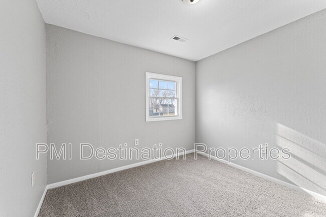 Building Photo - 304 Beech St