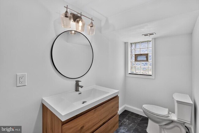 Building Photo - 9312 Edmund St