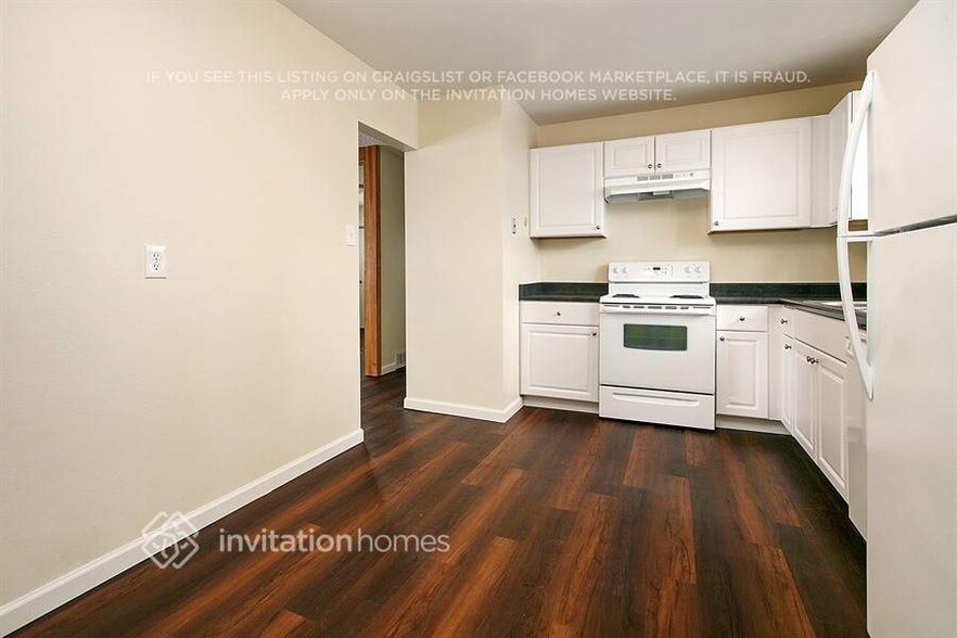 Building Photo - 2122 Truda Dr