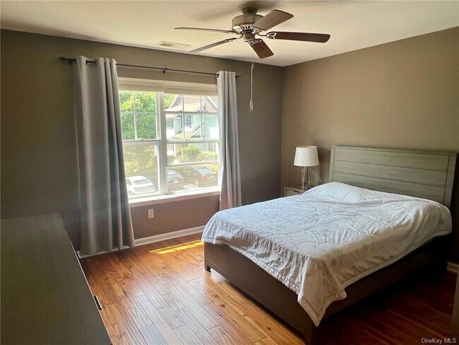 Building Photo - 41 High Ridge Ln