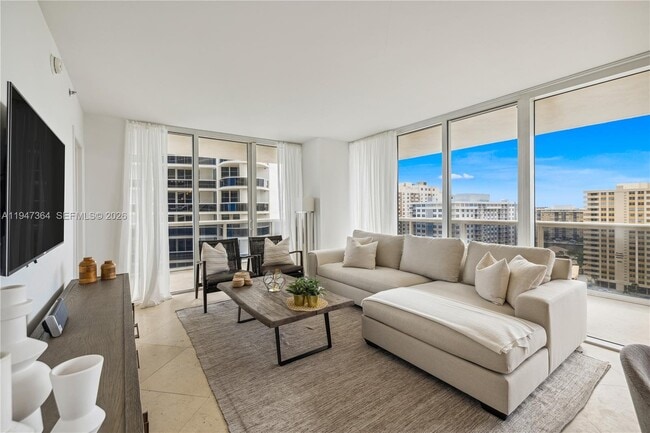 Building Photo - 1830 S Ocean Dr