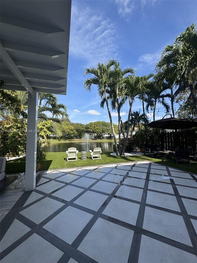 Building Photo - 10973 NW 53rd Ln