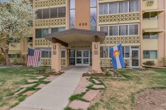 Building Photo - 650 S Clinton St