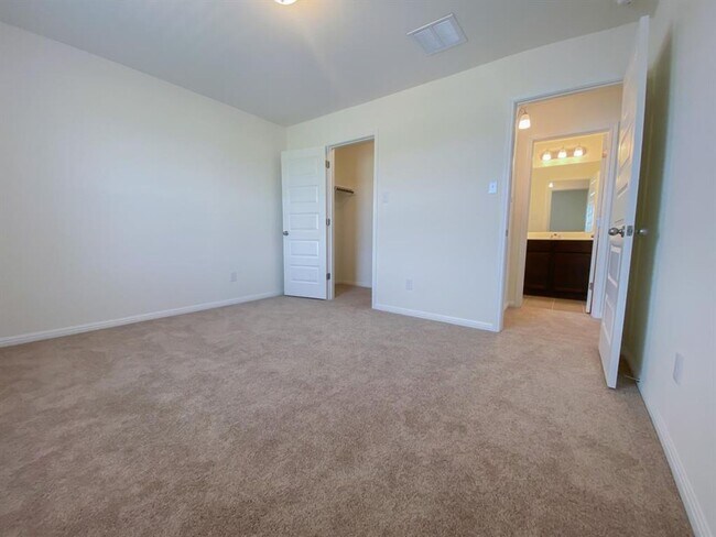 Building Photo - 12010 Corsicana Trl