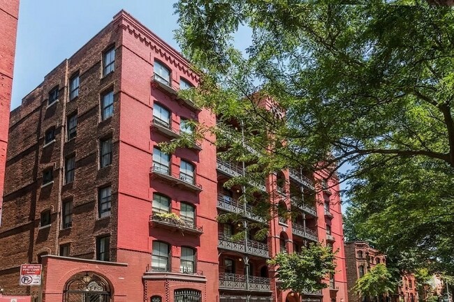 Building Photo - 439 Hicks St